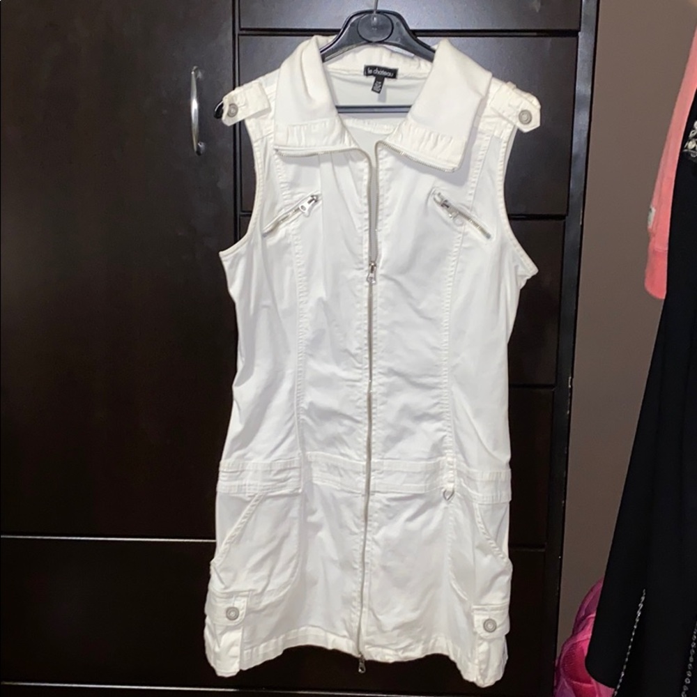 Sleeveless top